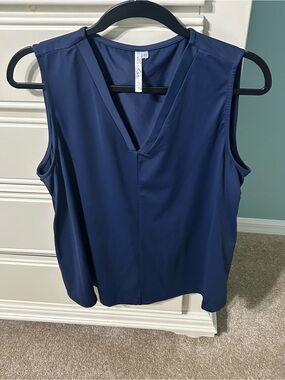 Lulu-B Navy V-Neck Sleeveless Camisole